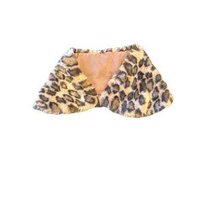 Leopard Print Faux Fur Collar Scarf With Tan Lining & Button Closure